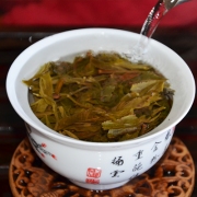 2015年邦东古树茶