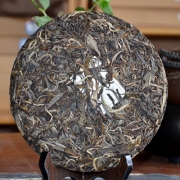 2015年神荼古树茶（坝歪头春古树茶原料压制）