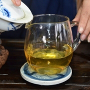 2015年贺开古树茶168克小饼