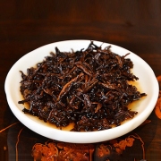 2005年宫廷金芽散装熟茶 300g