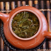2005年老友记普洱茶砖老生茶