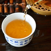 2003年中茶绿印7542老生茶