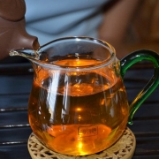 2003年中茶牌圆茶班章青饼老生茶