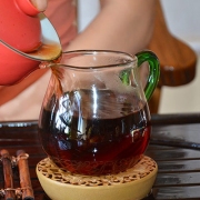 九六年樟香古韵普洱熟茶