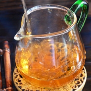 2006年布朗野生大树茶班章青饼400g