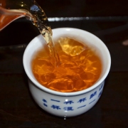2003年六星孔雀班章青饼