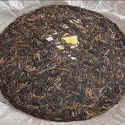 2004年班章有机黄印中期老生茶