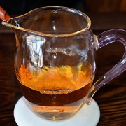 【买一发二】2002年易武斗茶大会茶王贡砖200g