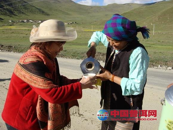 藏族喝茶的礼仪
