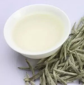 夏颖说茶如何判断白毫银针的好坏