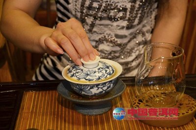 你盖碗的姿势用对了吗？