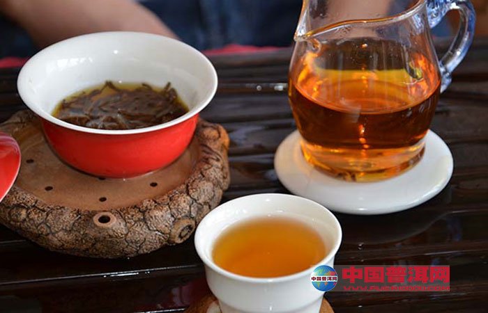 <u><a href='http://www.puer10000.com/puerzhishi/32854.html' target='_blank'>普洱<u><a href='http://www.puer10000.com/puerzhishi/100997.html' target='_blank'>茶</a></u></a></u>