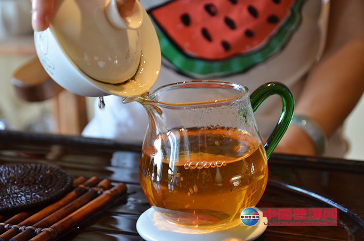 <u><a href='http://www.puer10000.com/puerzhishi/32854.html' target='_blank'>普洱<u><a href='http://www.puer10000.com/puerzhishi/100997.html' target='_blank'>茶</a></u></a></u>