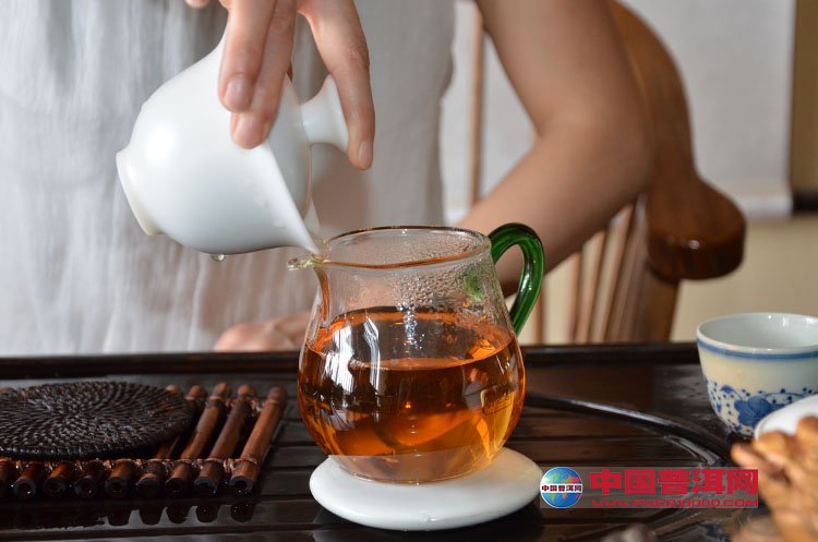 <u><a href='http://www.puer10000.com/puerzhishi/32854.html' target='_blank'>普洱<u><a href='http://www.puer10000.com/puerzhishi/100997.html' target='_blank'>茶</a></u></a></u>