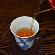 九十年代杨聘号易武古树老生茶