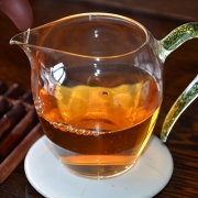 2003年班章古茶山茶王青饼