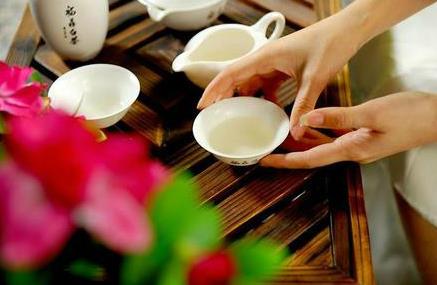 <u><a href='http://www.puer10000.com/puerzhishi/32854.html' target='_blank'>普洱<u><a href='http://www.puer10000.com/puerzhishi/100997.html' target='_blank'>茶</a></u></a></u>