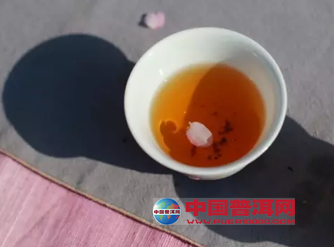 <u><a href='http://www.puer10000.com/puerzhishi/32854.html' target='_blank'>普洱<u><a href='http://www.puer10000.com/puerzhishi/100997.html' target='_blank'>茶</a></u></a></u>
