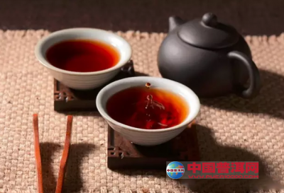 “中期茶”成普洱茶市场中的抢