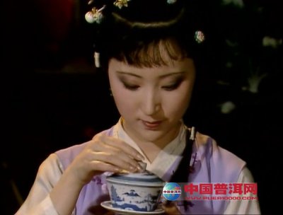 夏颖说茶：盖碗里的饮茶之道