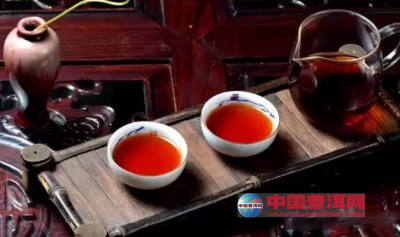 普洱茶与乌龙茶有哪些不同之处