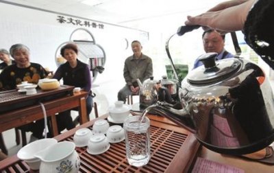 胥江社区举办了“茶艺飘香，幸