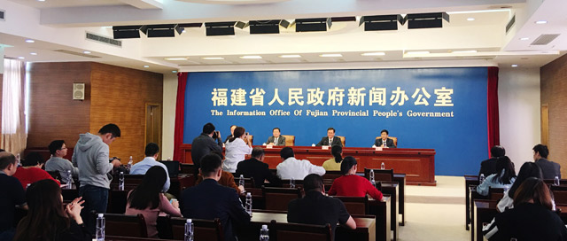新闻发布会现场-640