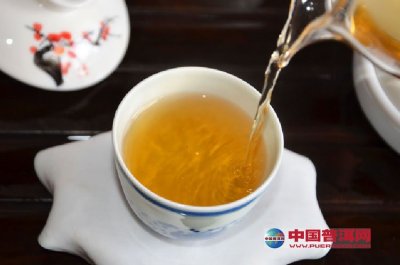 茶叶中主要成分及其茶汤滋味构