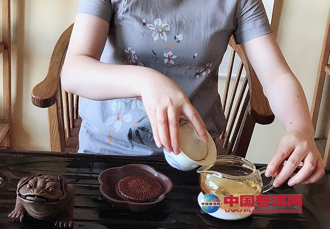 <u><a href='http://www.puer10000.com/puerzhishi/32854.html' target='_blank'>普洱<u><a href='http://www.puer10000.com/puerzhishi/100997.html' target='_blank'>茶</a></u></a></u>
