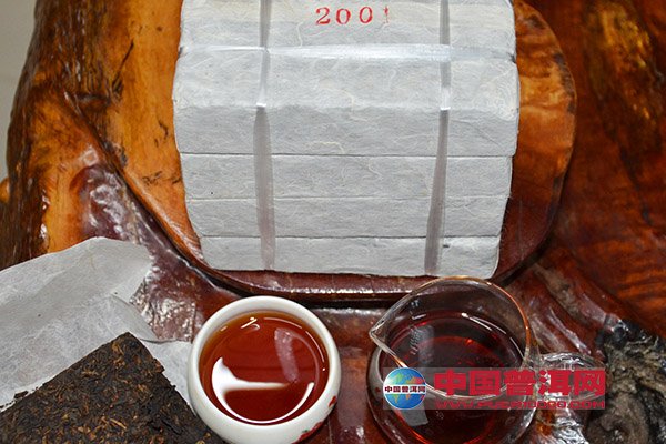 <u><a href='http://www.puer10000.com/puerzhishi/32854.html' target='_blank'>普洱<u><a href='http://www.puer10000.com/puerzhishi/100997.html' target='_blank'>茶</a></u></a></u>