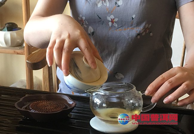 <u><a href='http://www.puer10000.com/puerzhishi/32854.html' target='_blank'>普洱<u><a href='http://www.puer10000.com/puerzhishi/100997.html' target='_blank'>茶</a></u></a></u>
