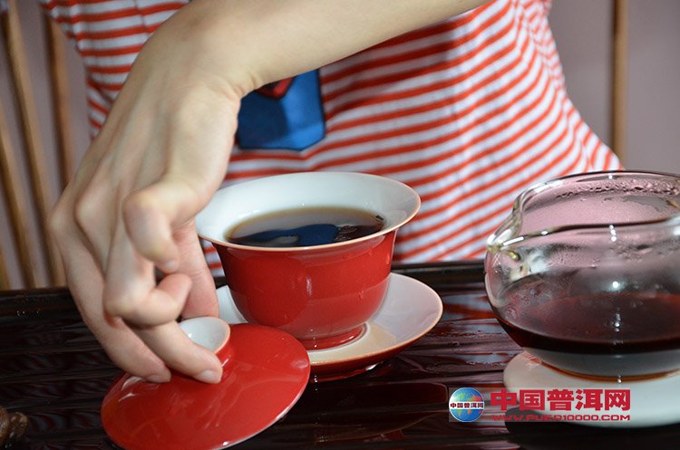 <u><a href='http://www.puer10000.com/puerzhishi/32854.html' target='_blank'>普洱<u><a href='http://www.puer10000.com/puerzhishi/100997.html' target='_blank'>茶</a></u></a></u>