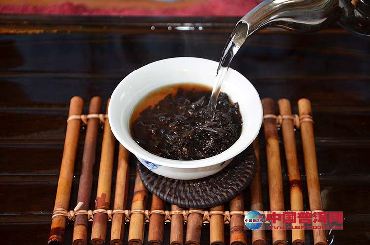 <u><a href='http://www.puer10000.com/puerzhishi/32854.html' target='_blank'>普洱<u><a href='http://www.puer10000.com/puerzhishi/100997.html' target='_blank'>茶</a></u></a></u>