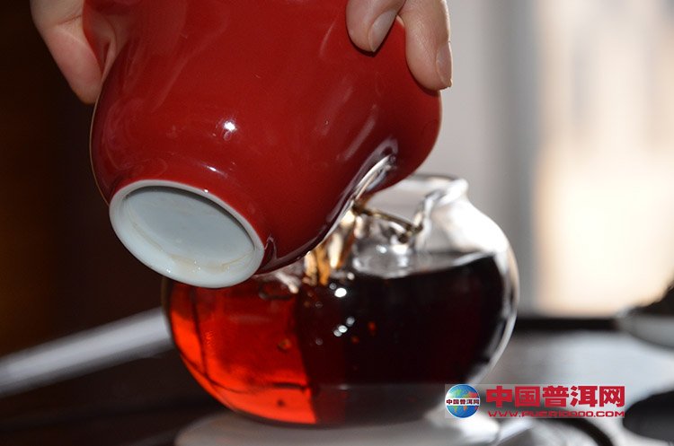 <u><a href='http://www.puer10000.com/puerzhishi/32854.html' target='_blank'>普洱<u><a href='http://www.puer10000.com/puerzhishi/100997.html' target='_blank'>茶</a></u></a></u>