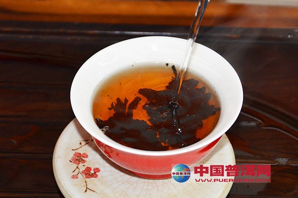 <u><a href='http://www.puer10000.com/puerzhishi/32854.html' target='_blank'>普洱<u><a href='http://www.puer10000.com/puerzhishi/100997.html' target='_blank'>茶</a></u></a></u>