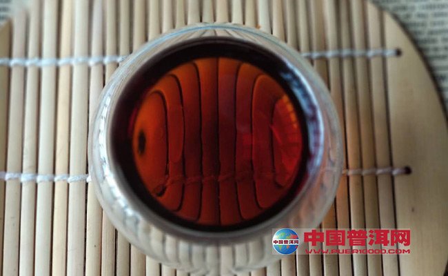 <u><a href='http://www.puer10000.com/kougan/34944.html' target='_blank'><u><a href='http://www.puer10000.com/puerzhishi/100997.html' target='_blank'>茶</a></u>汤</a></u>